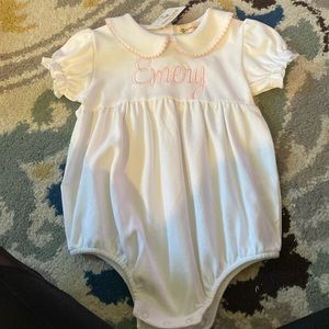 Smock monogram “Emery”. NWT